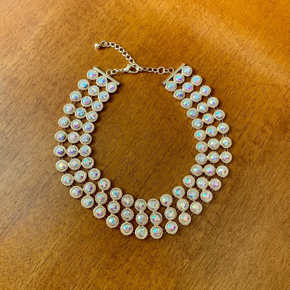 Area Stars Metallic Stone Necklace